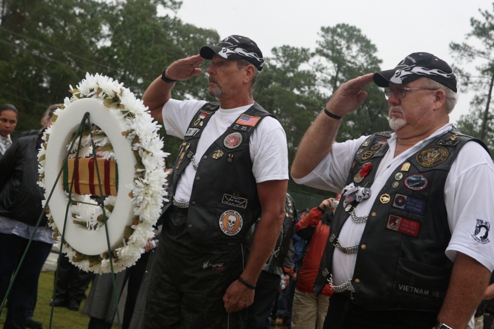 Motorcyclists show their pride in wake of rain for Vietnam Veterans Memorial