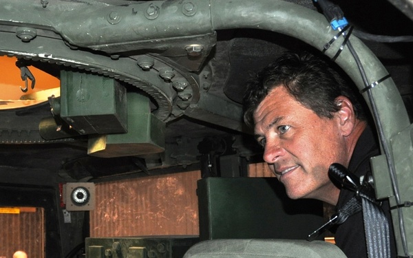 Michael Waltrip visits Camp Atterbury