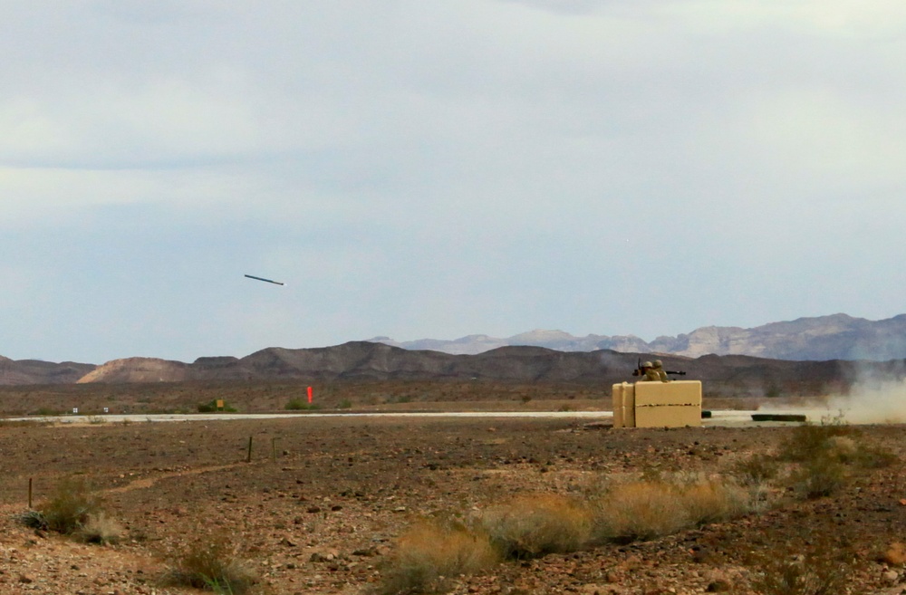 Firing a stinger weapon system