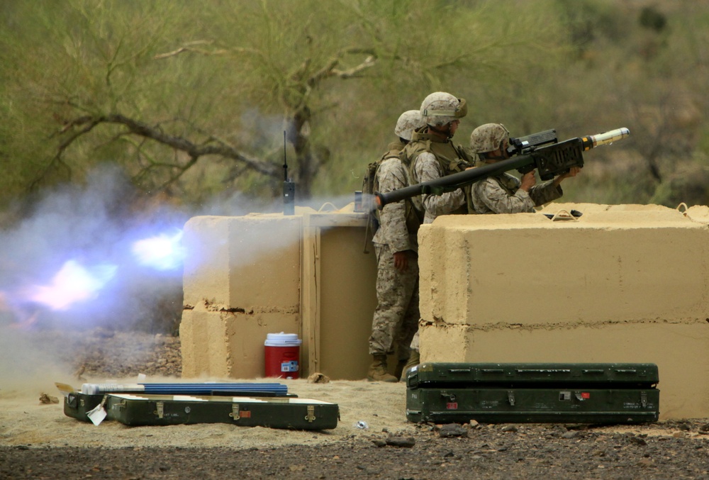 Firing a stinger weapon system