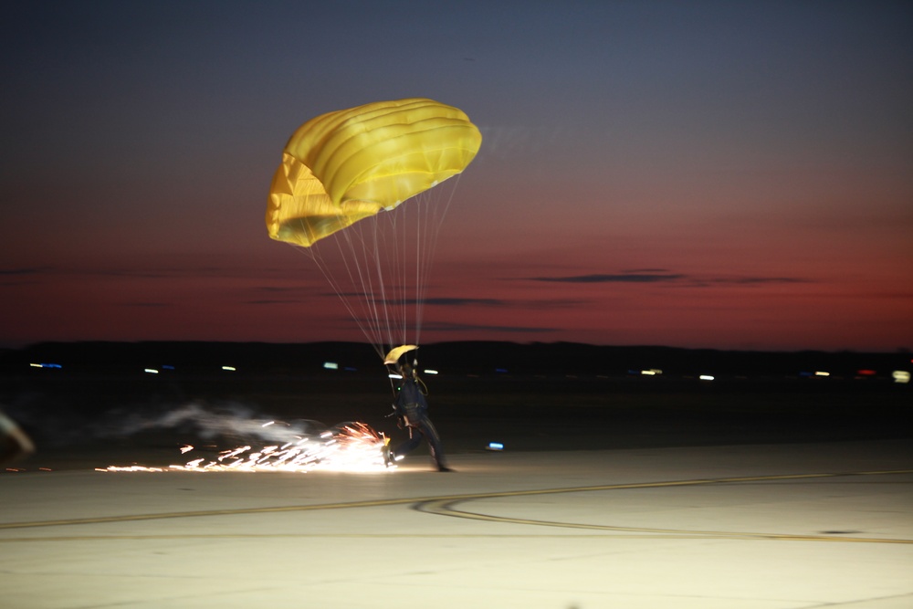 Leap Frogs, Golden Knights defy gravity with Fat Albert