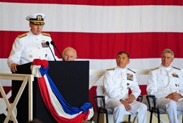 Naples bids farewell to 6th Fleet Commander, welcomes new commander