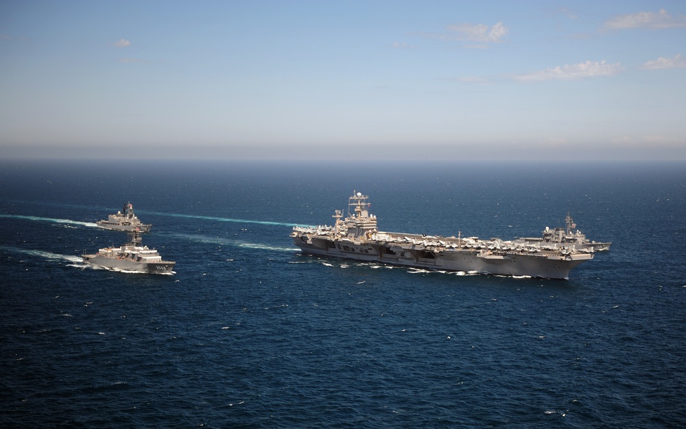 USS Abraham Lincoln action