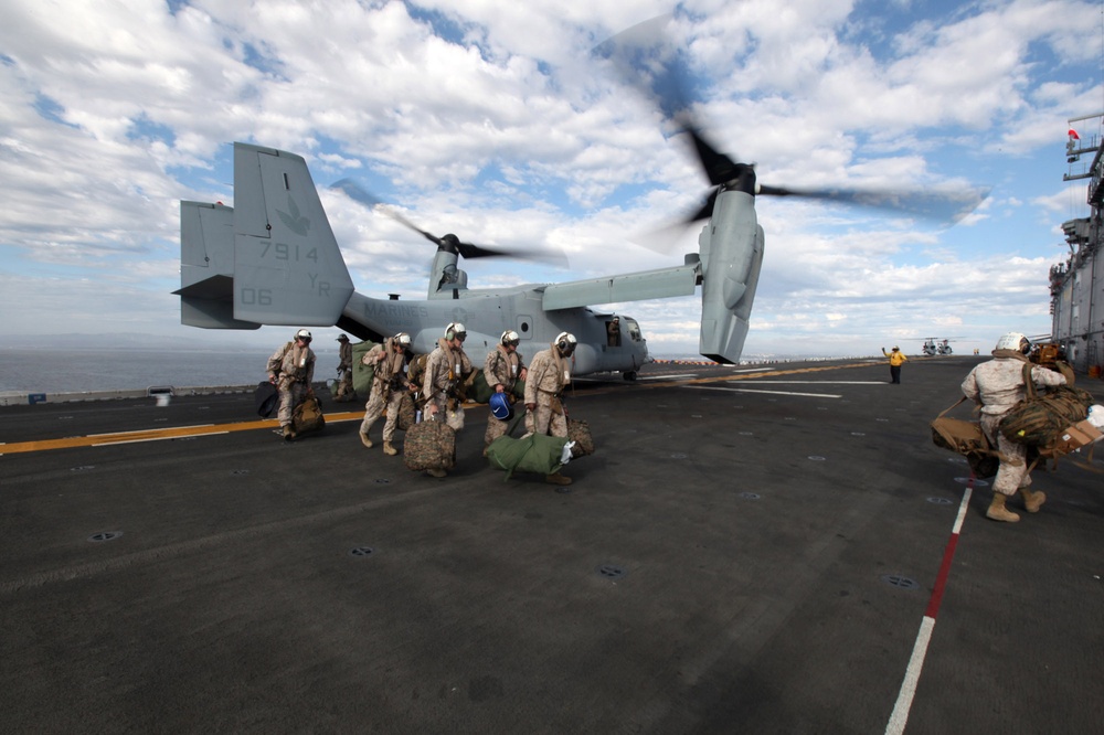 Marines arrive aboard USS Bonhomme Richard, prepare for Fleet Week