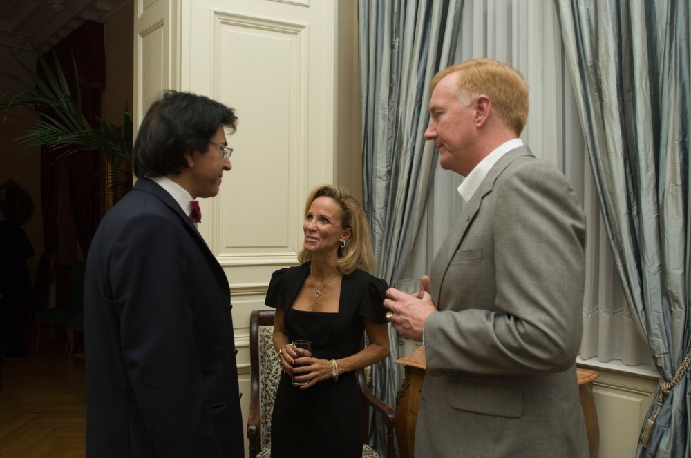 Adm. Stavridis host party for EUCOM leaders