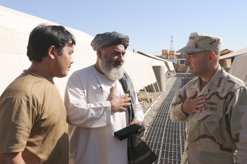 SACEUR visits troops in Afghanistan
