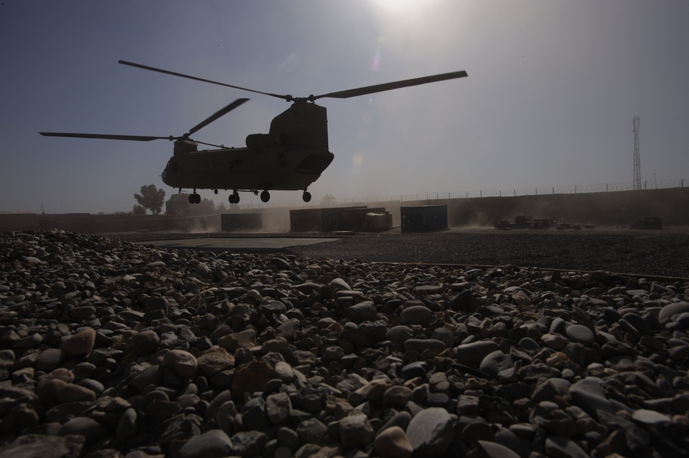 SACEUR visits troops in Afghanistan