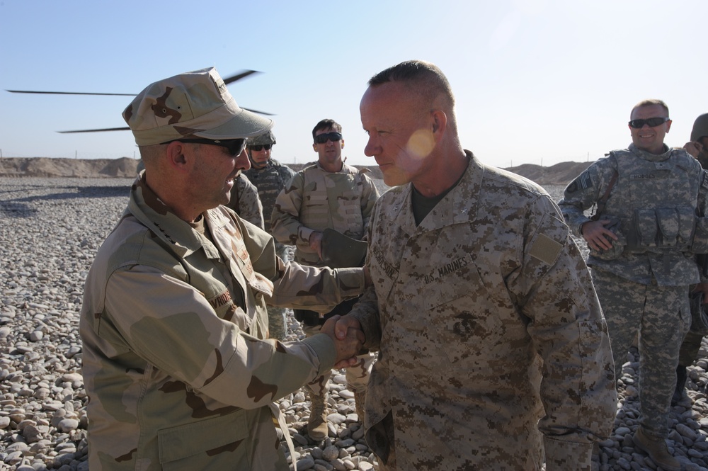 SACEUR visits troops in Afghanistan