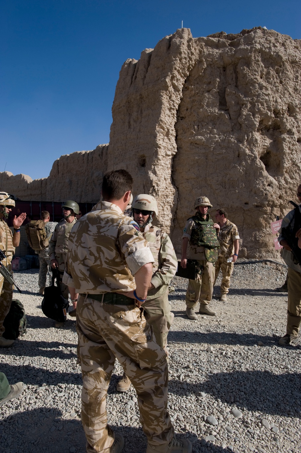 SACEUR visits troops in Afghanistan