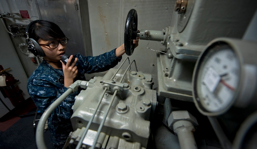 USS Abraham Lincoln action