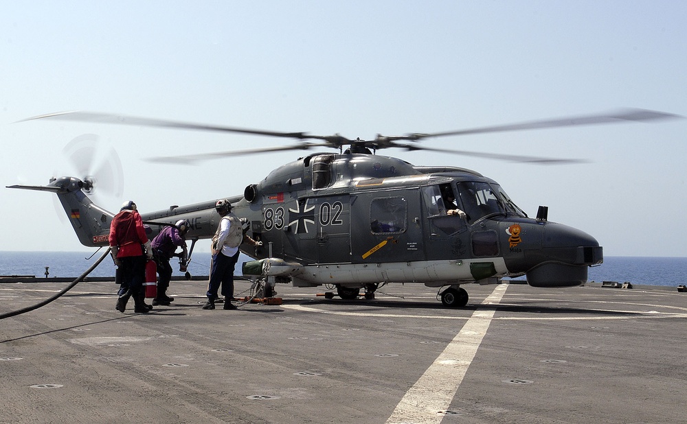 German Marine Lynx refuels aboard USS Whidbey Island