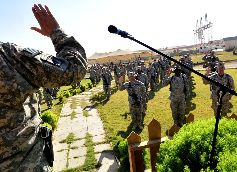 Mass re-enlistment in Iraq