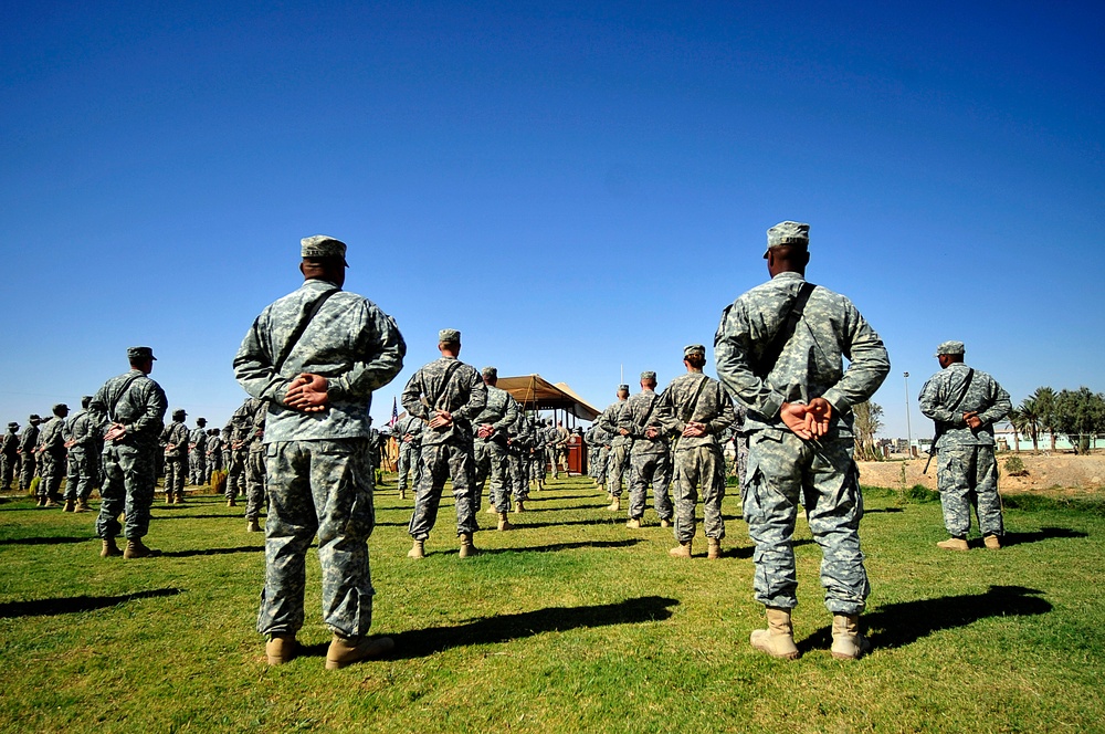 Mass re-enlistment in Iraq