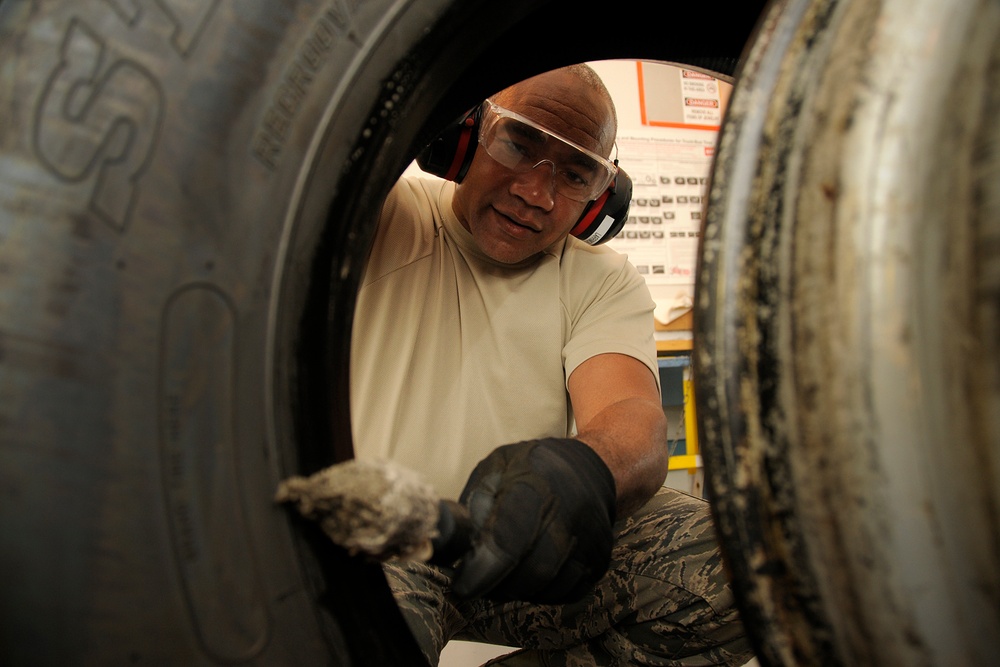 169th Fighter Wing, vehicle maintenance