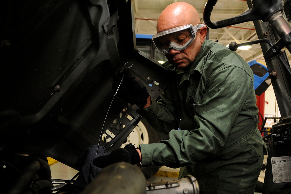 169th Fighter Wing, vehicle maintenance