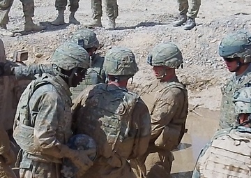 Stryker soldiers strive for excellence during vehicle recovery course