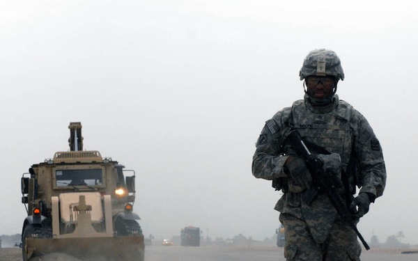 IHP and Ironhorse soldiers make Iraqi roads safer