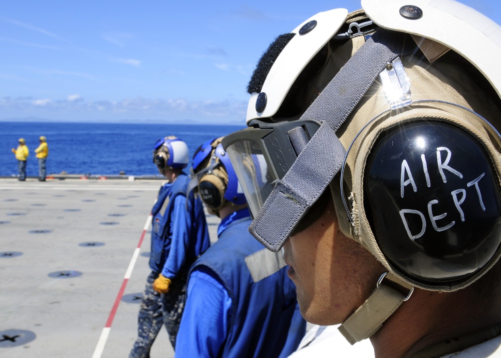 USS Denver in the East China Sea