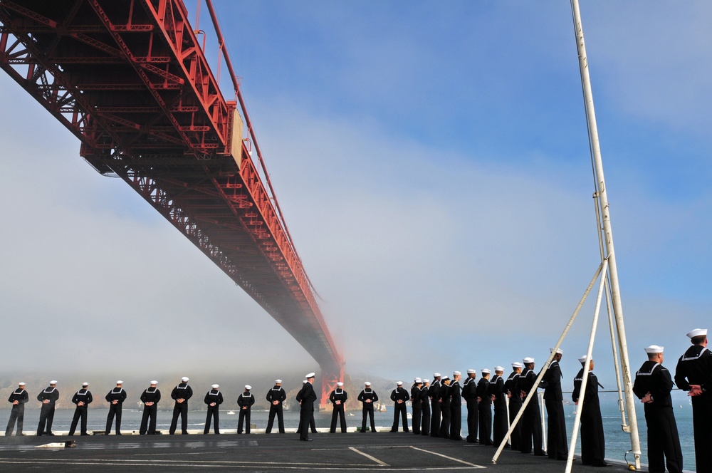 USS Carl Vinson in San Francisco