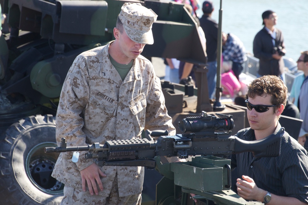 DVIDS - Images - USS Bonhomme Richard in San Francisco [Image 2 of 4]