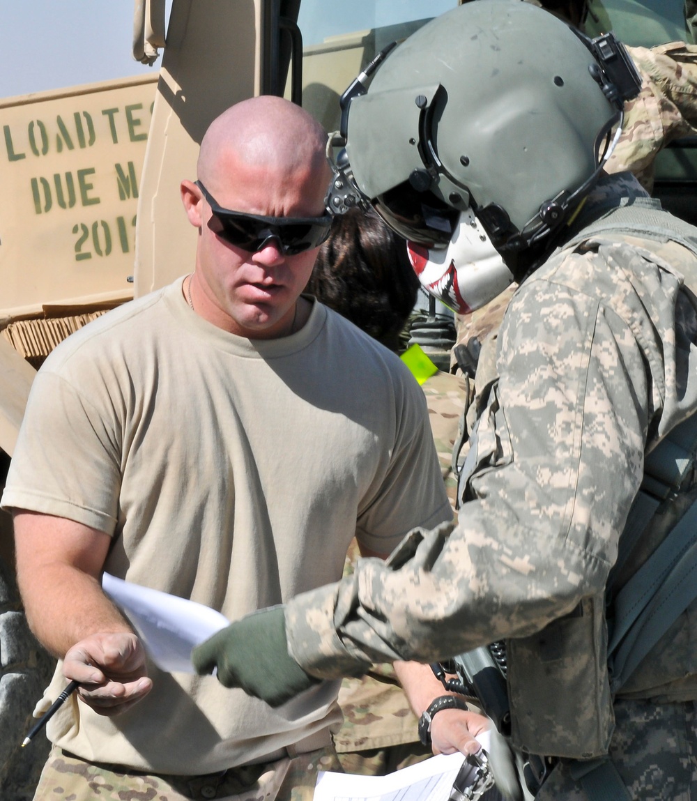 Blackhawk soldiers perform sling load operations