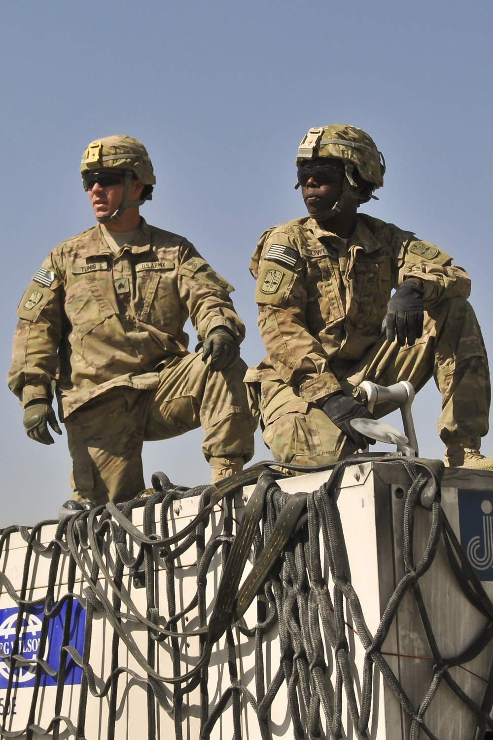 Blackhawk soldiers perform sling load operations