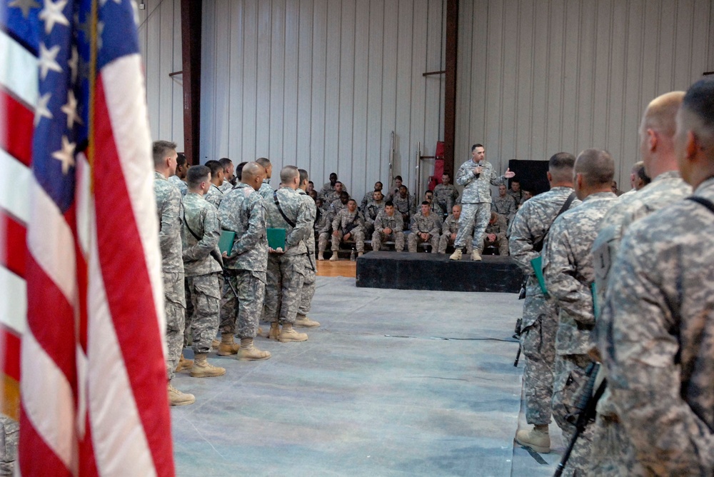 ‘Dagger’ Brigade conducts mass re-enlistment at Camp Liberty, Iraq