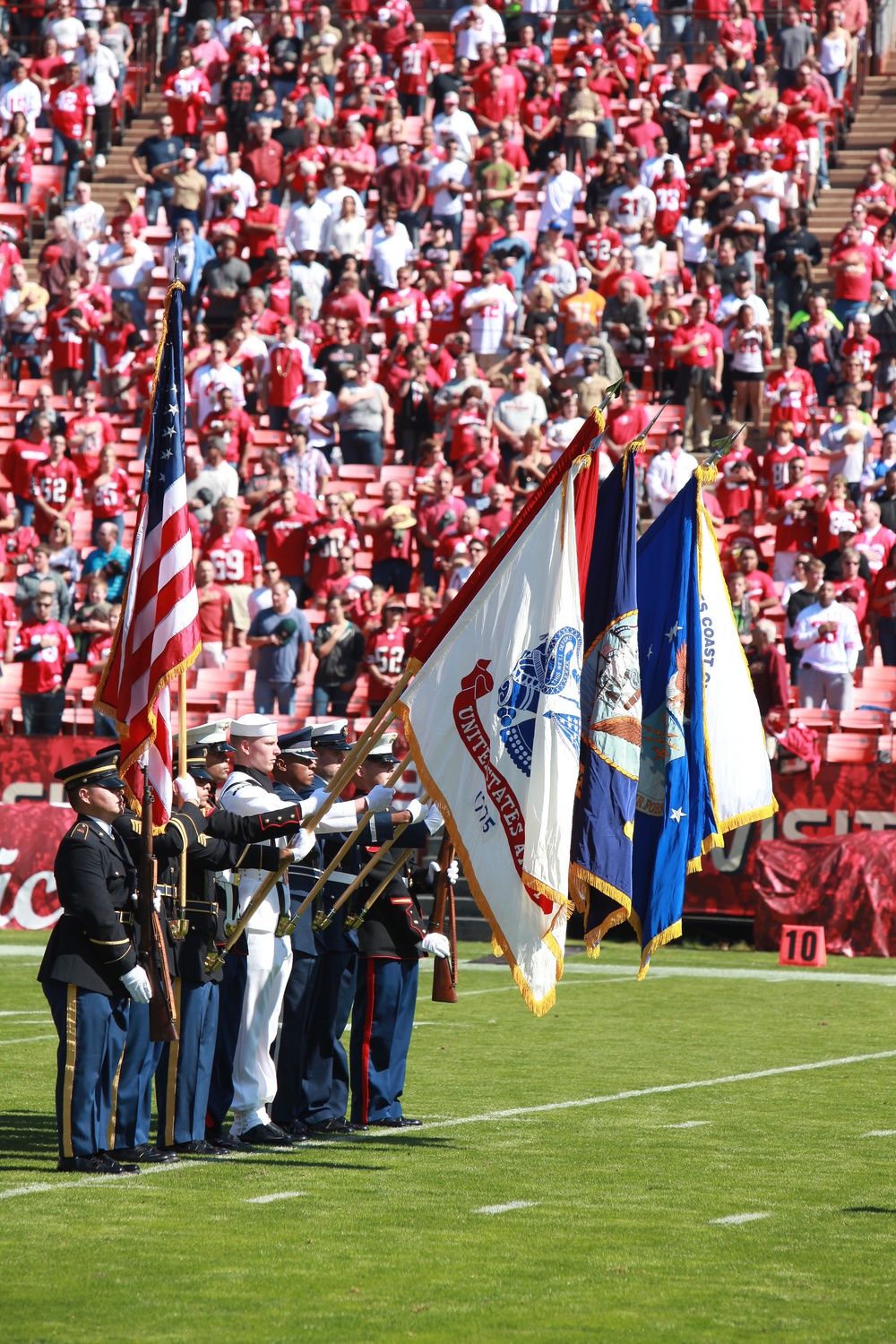 49ers honor Marines, sailors in Fleet Week