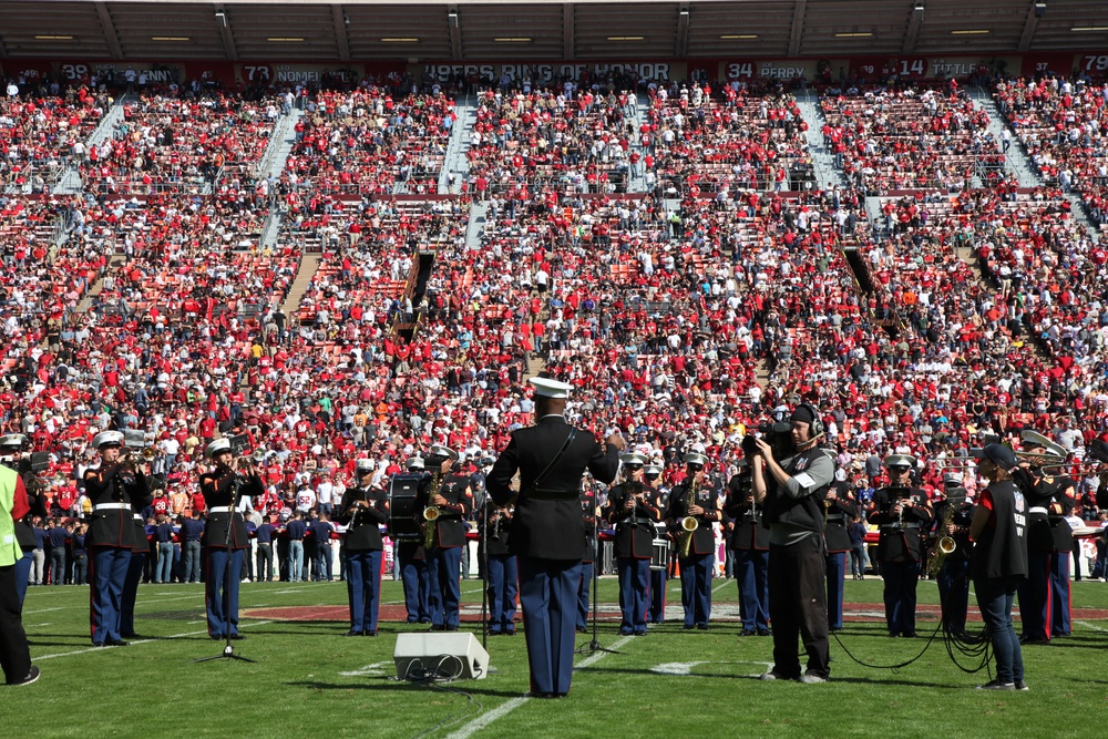 49ers honor Marines, sailors in Fleet Week
