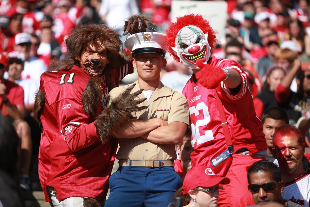 49ers honor Marines, sailors in Fleet Week
