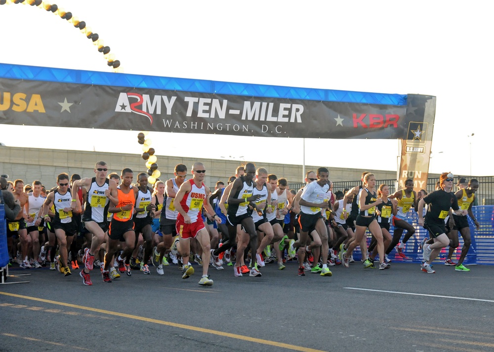 Fort Bragg runs away with gold at Army 10-Miler