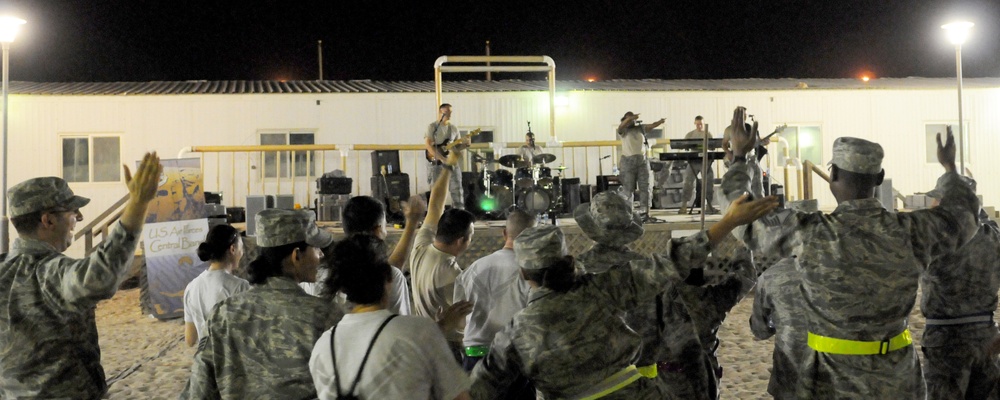 AFCENT Band sings for airmen