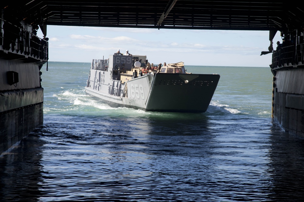 USS Oak Hill action