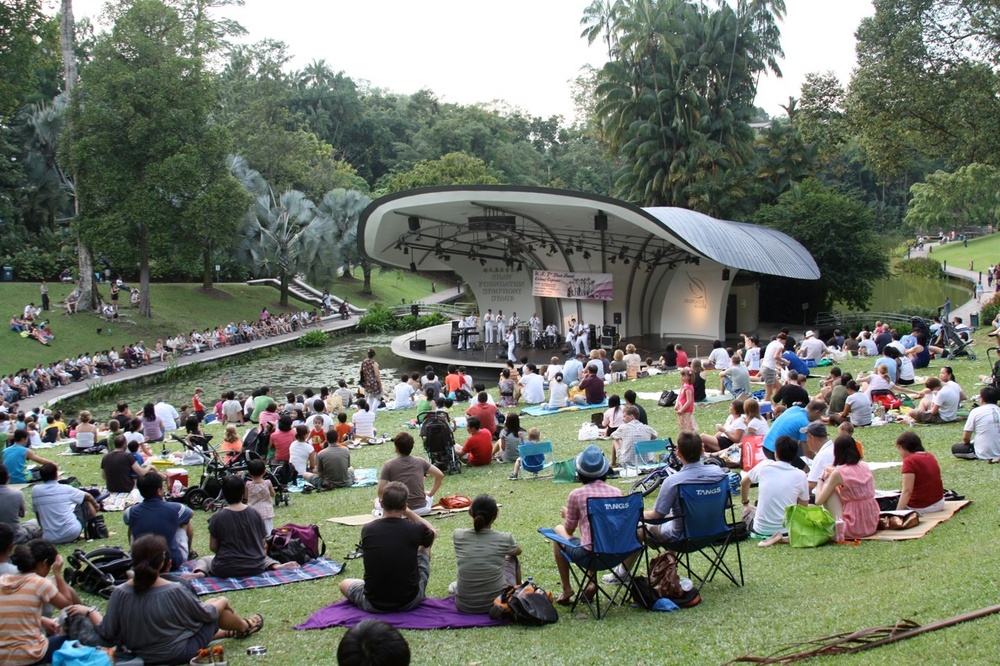 US 7th Fleet Band plays at Singapore Botanical Gardens