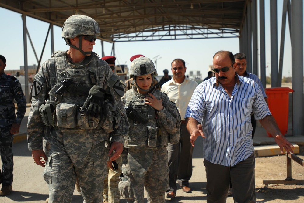 Ironhorse team tours Iraq-Iran border