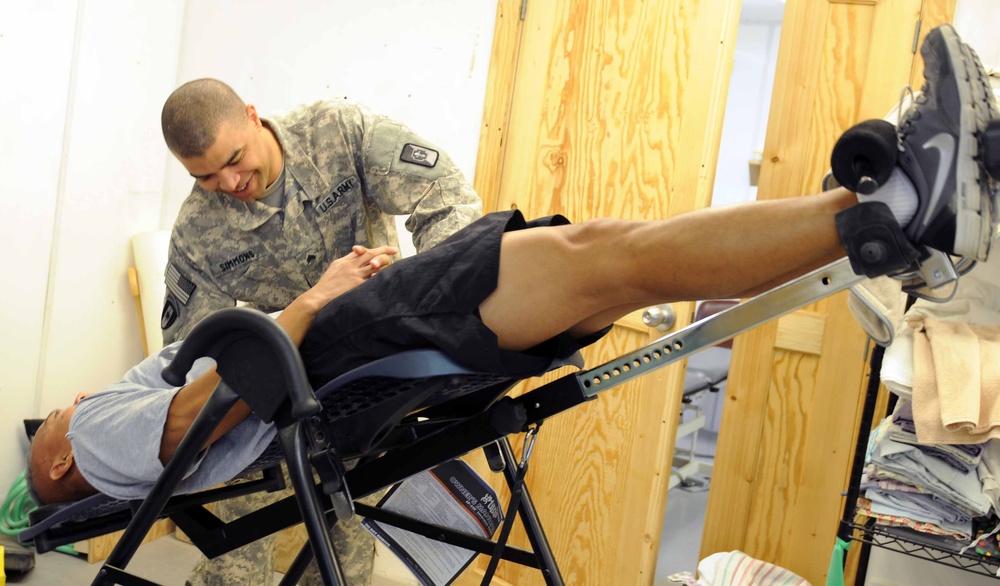 Physical therapy taking away soldiers’ pain