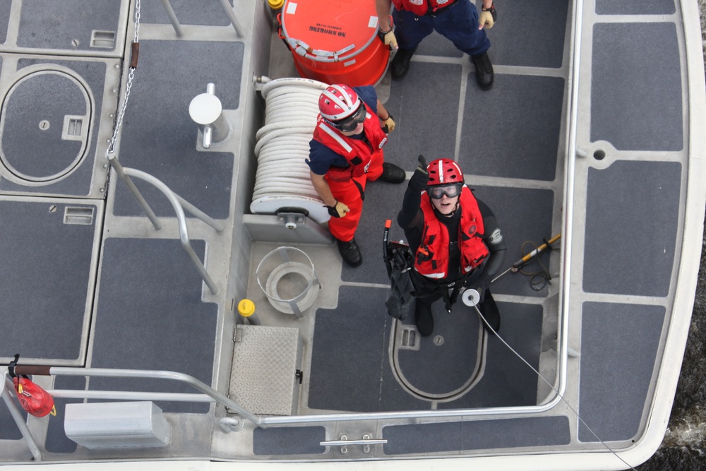 'Pedro’ Marines fly in for a visit, have fun with community