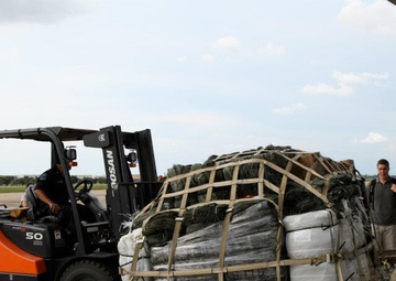 III MEF assesses flooding in Thailand