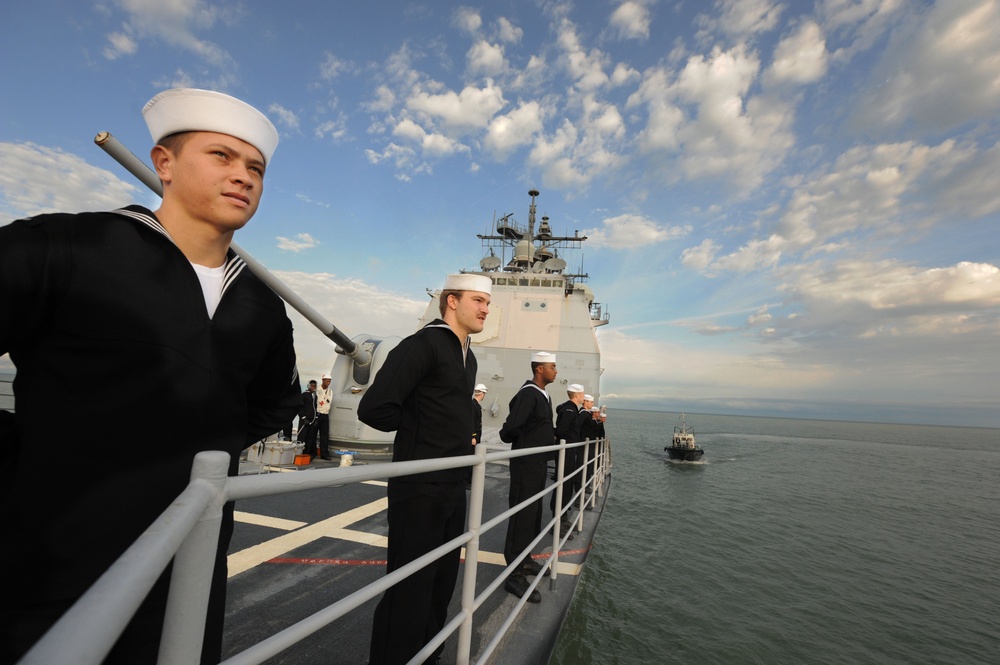 USS Philippine Sea visits Georgia