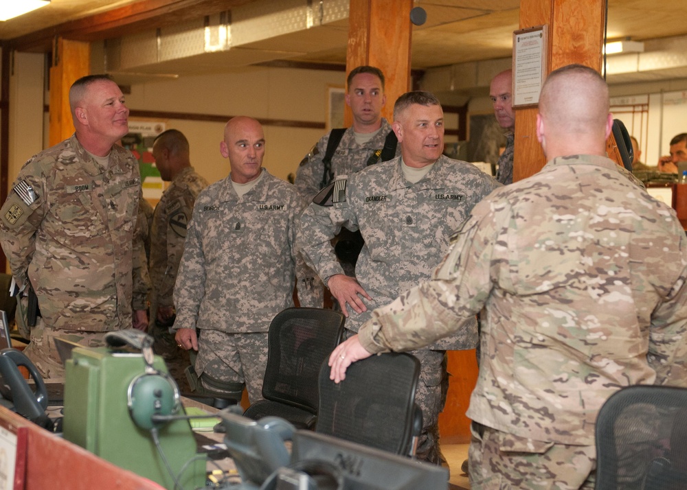 Sergeant Major of the Army visits TF Blackhawk