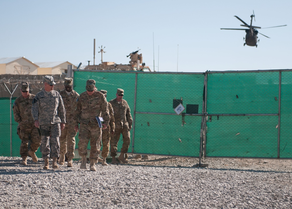 Sergeant Major of the Army visits TF Blackhawk