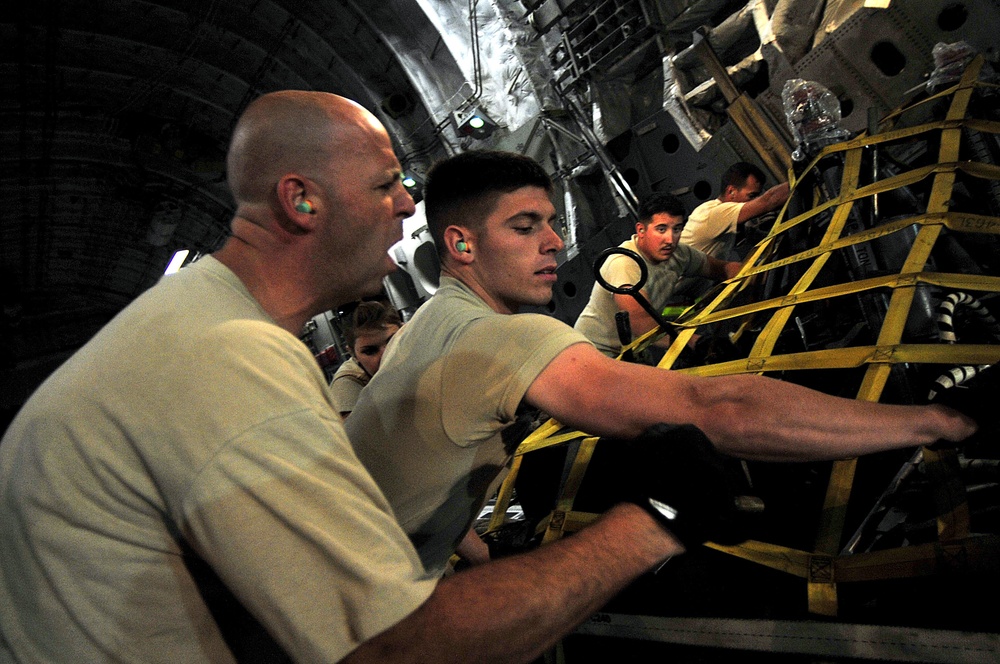 125th Expeditionary Fighter Squadron airmen deploy to Iraq