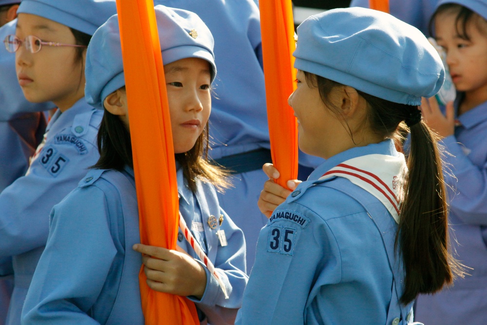 Downtown Iwakuni taken over by food, color, laughter