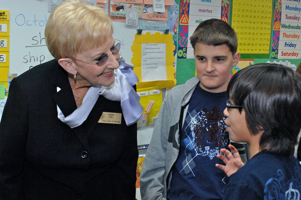 SAES greets first lady of Georgia