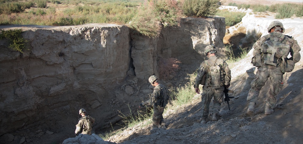 New road and checkpoint in Kandahar