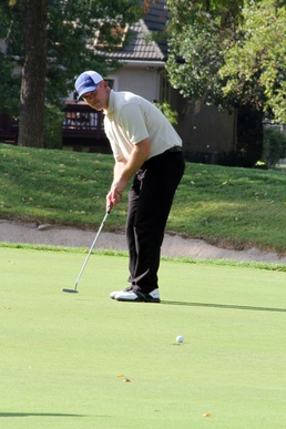 Soldier trades sandy beaches for sand traps