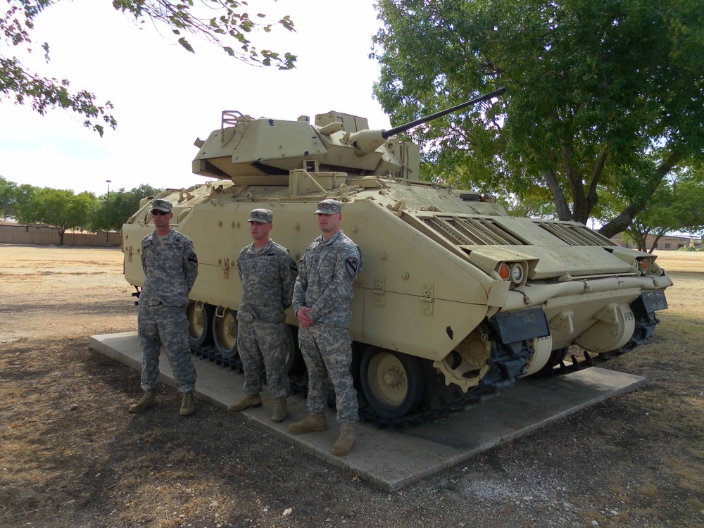 'Saber’ Master Gunners complete school; prepare to train