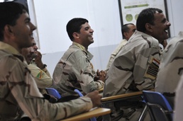 Airmen provide vehicle maintenance training to Iraqi army soldiers