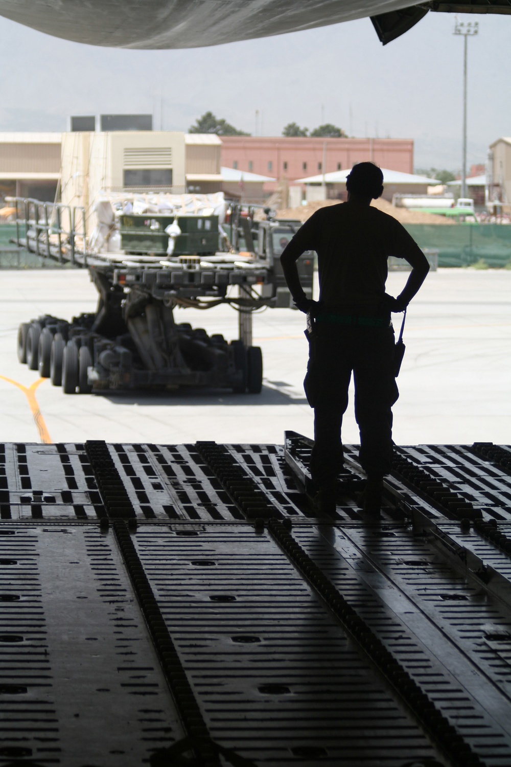 Maintainers, aerial porters, aircrews shoulder the success of fuel conservation efforts