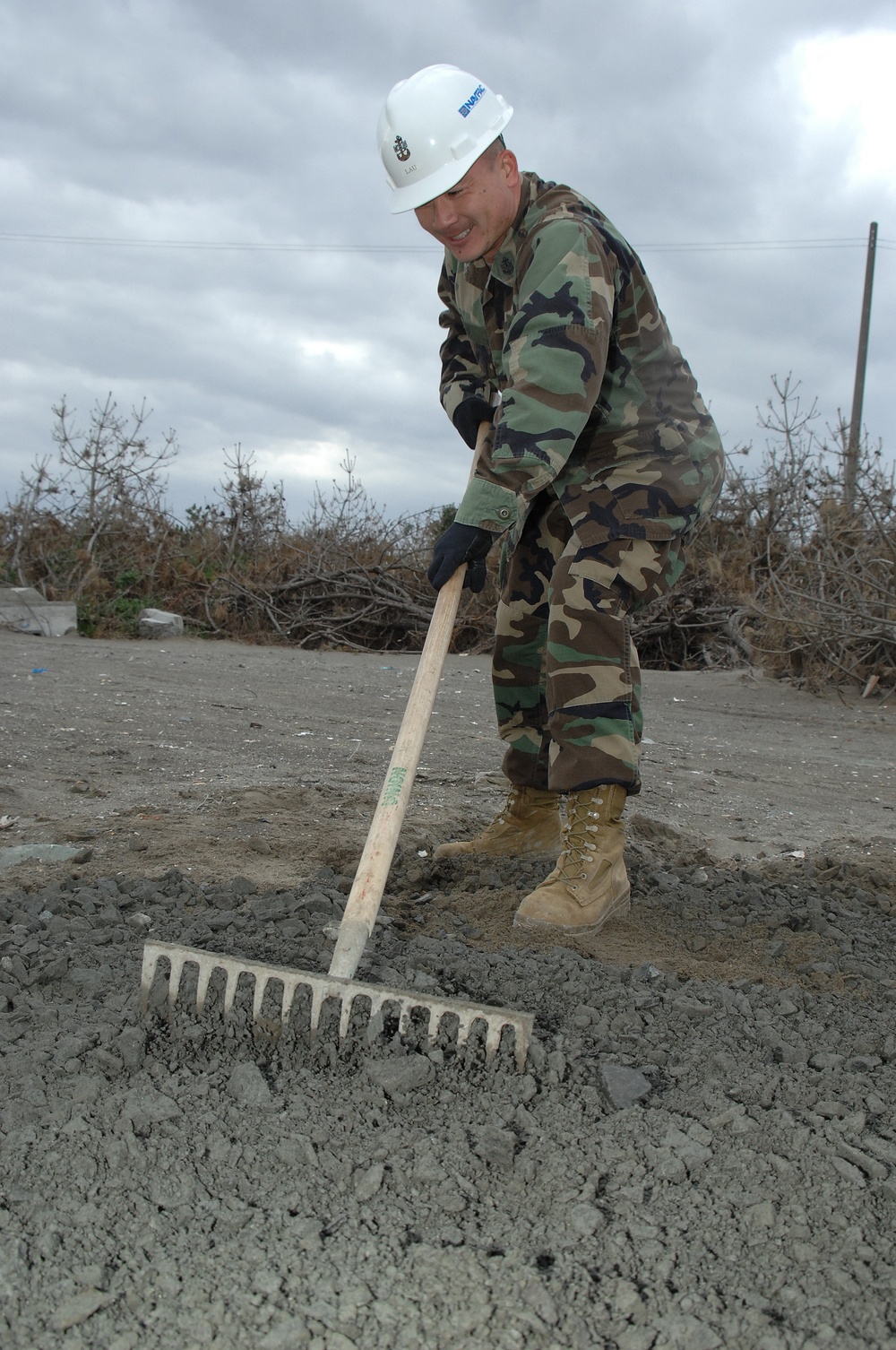 Misawa Seabees make winter preparations